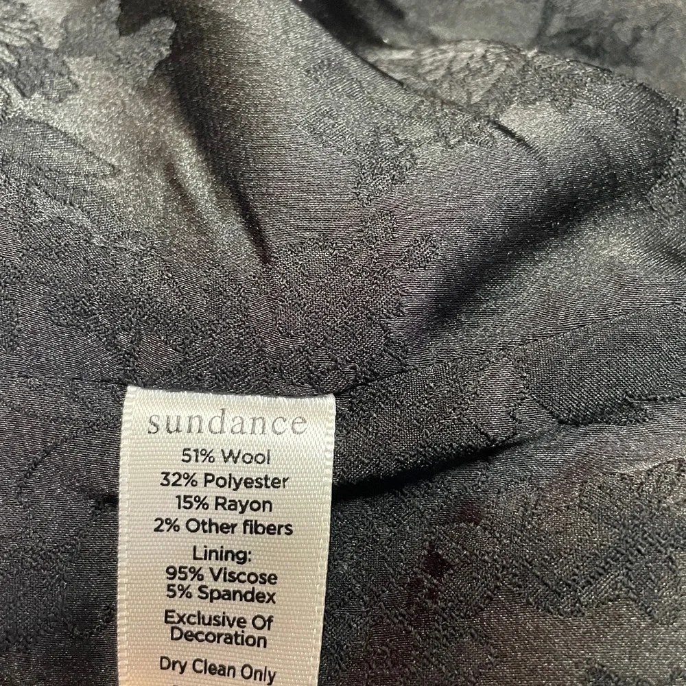 Sundance Rosette Highland Black Wool Blend Button Up
Elbow Patch Blazer Size 4. - Picture 8 of 11